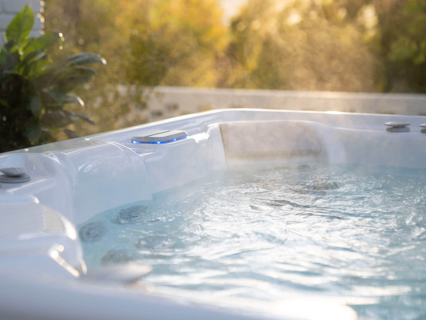 Envoy Spa Hot Tub, Highlife Collection, 5 Seats, Lounge Feature