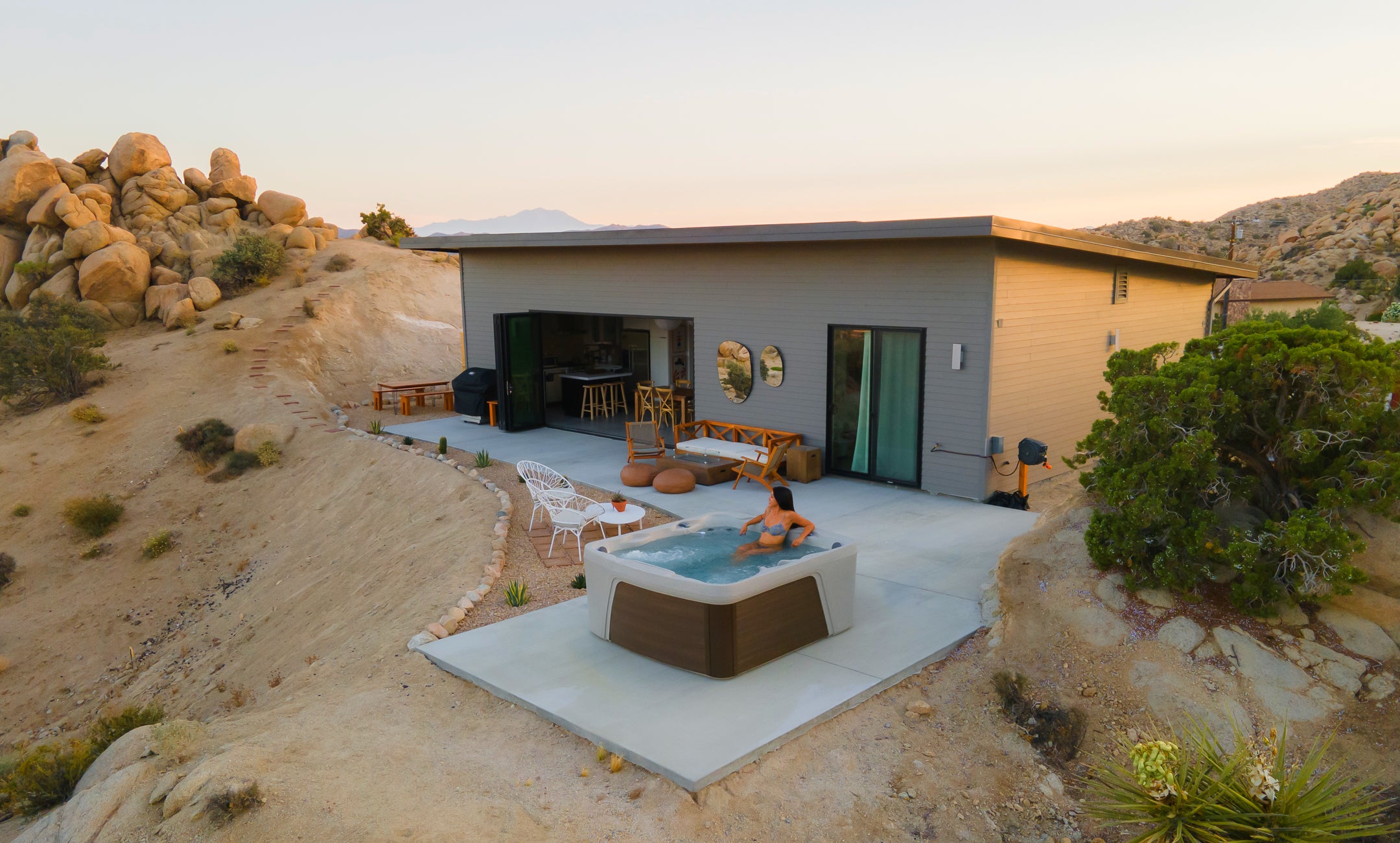 Freeflow Spas Hot Tub, Premier Series