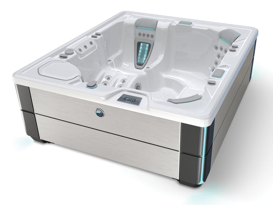 Sovereign Spa Hot Tub, 5 Seats Lounge, SaltWater System