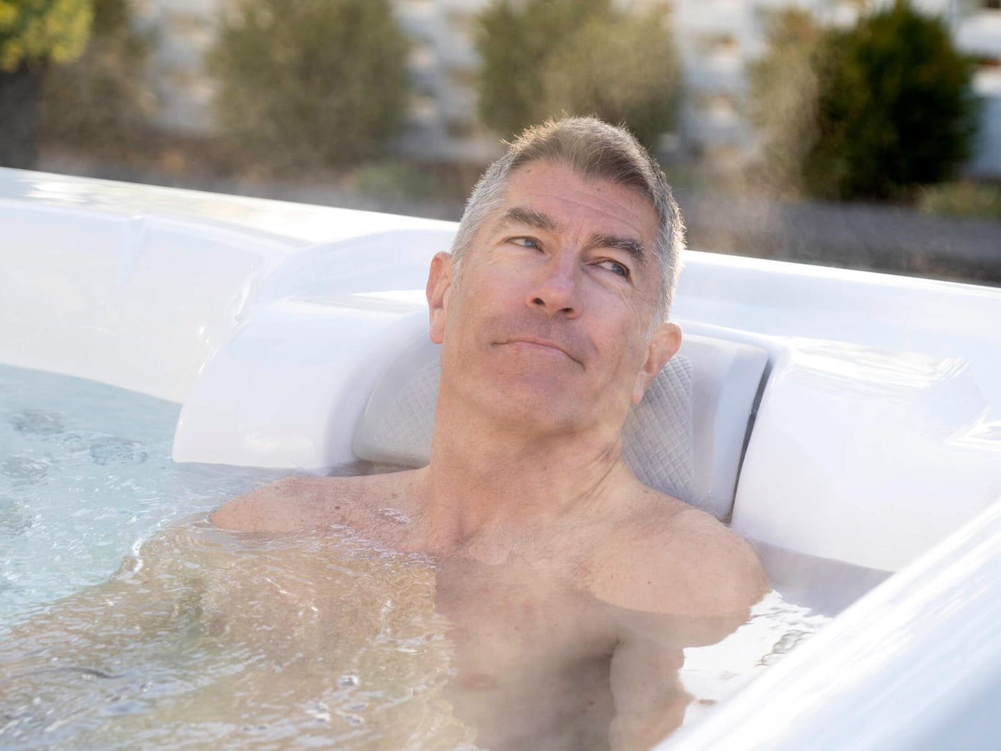 Sovereign Spa Hot Tub, 5 Seats Lounge, SaltWater System