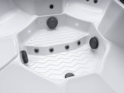 Rhythm Hot Tub Spa, 7 Seats, Hot Spring Spas