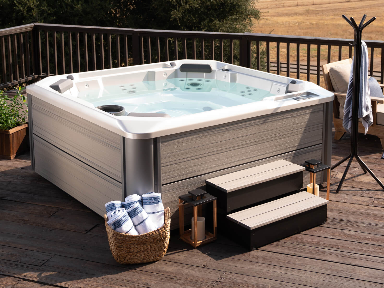 Rhythm Hot Tub Spa, 7 Seats, Hot Spring Spas