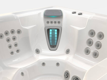 VANGUARD® | Highlife® | $$$$ | 6 Seats